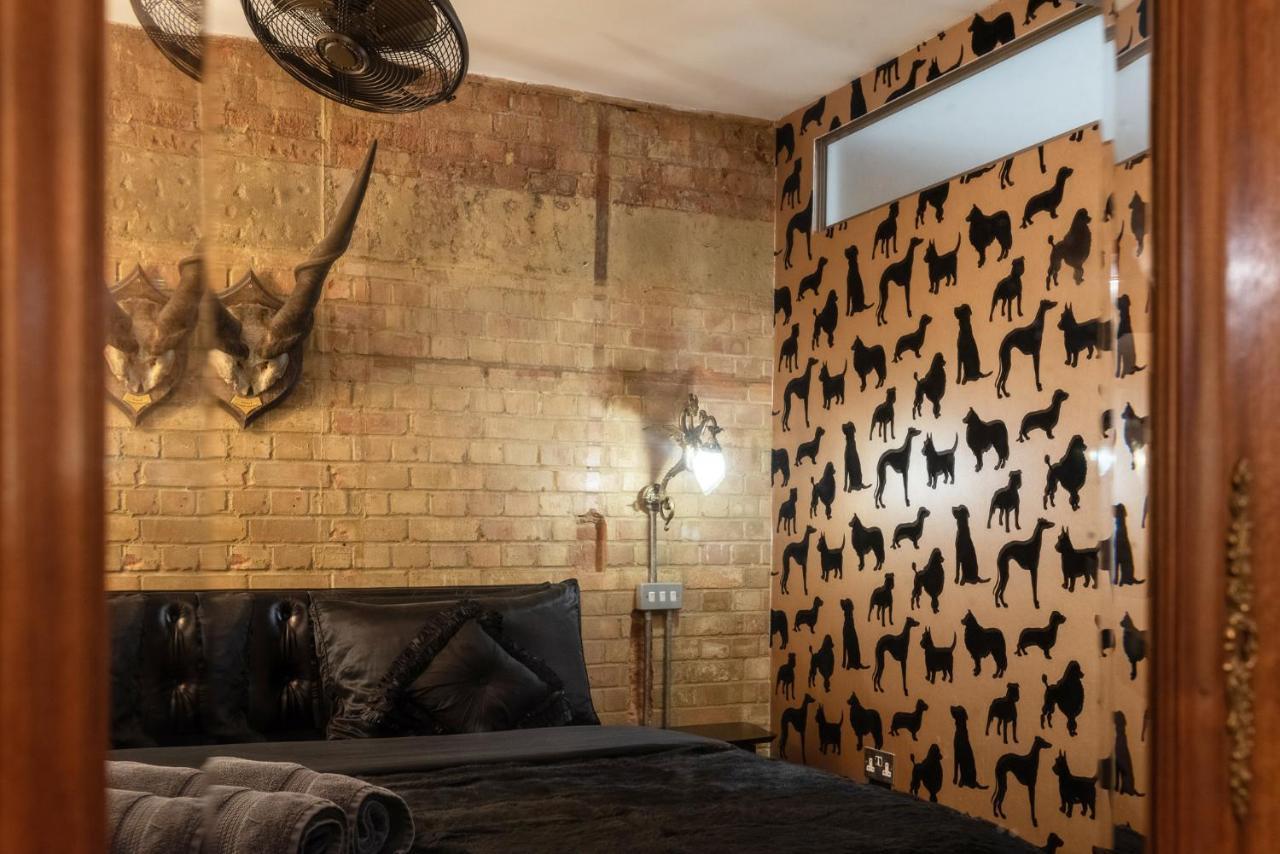 Amazingly Luxurious Loft Apartment, Soho - 3 Bedrooms, 2 Bath & Office Londres Extérieur photo