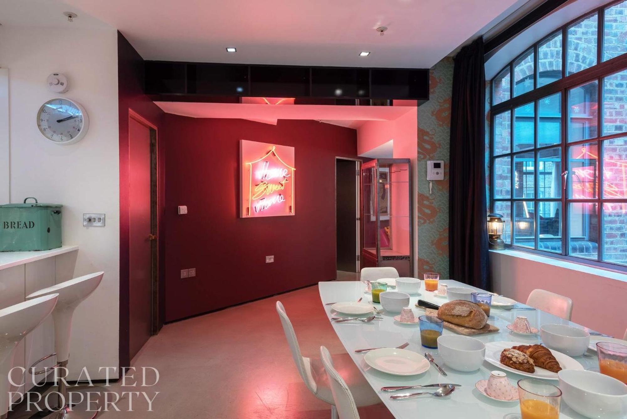 Amazingly Luxurious Loft Apartment, Soho - 3 Bedrooms, 2 Bath & Office Londres Extérieur photo