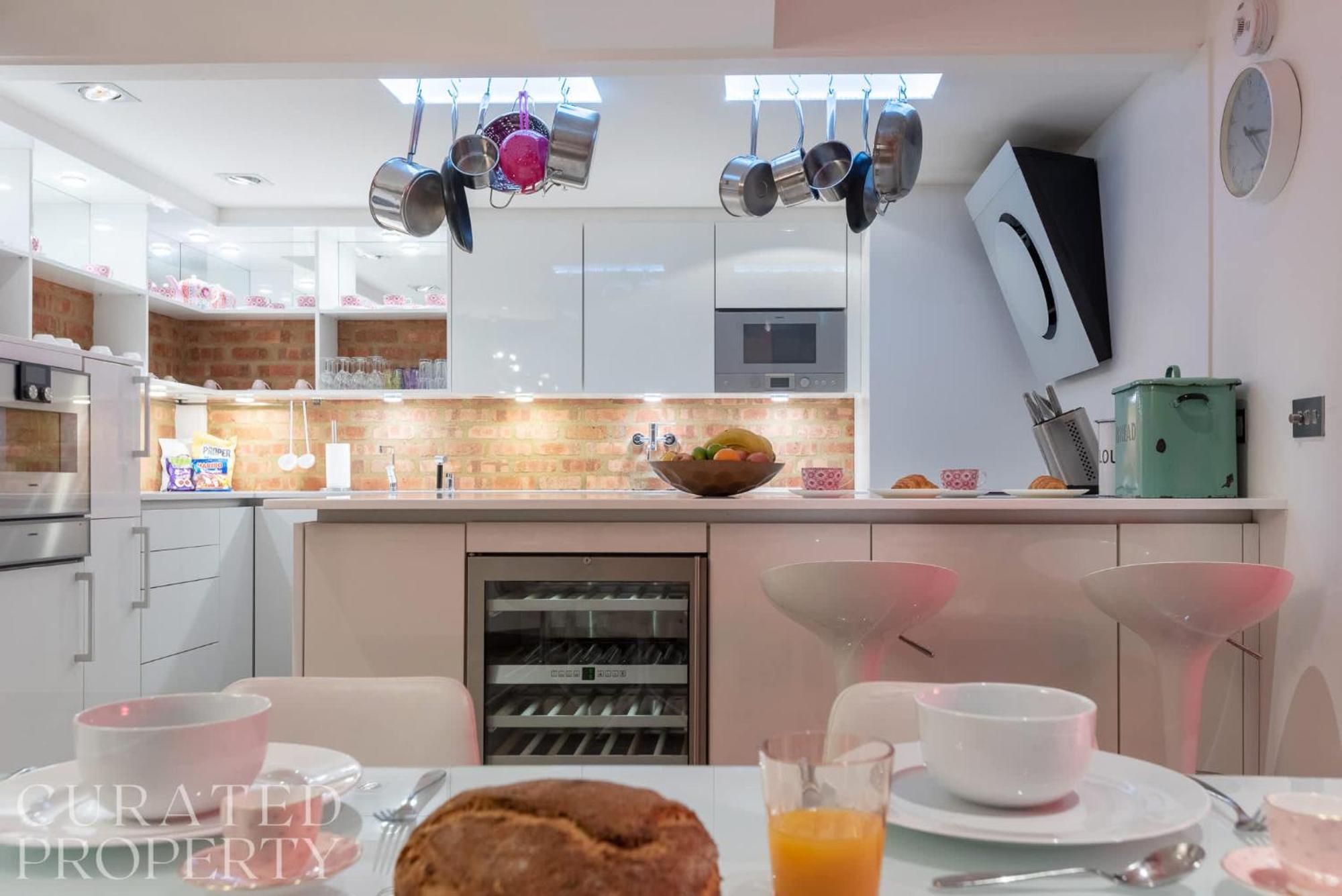 Amazingly Luxurious Loft Apartment, Soho - 3 Bedrooms, 2 Bath & Office Londres Extérieur photo